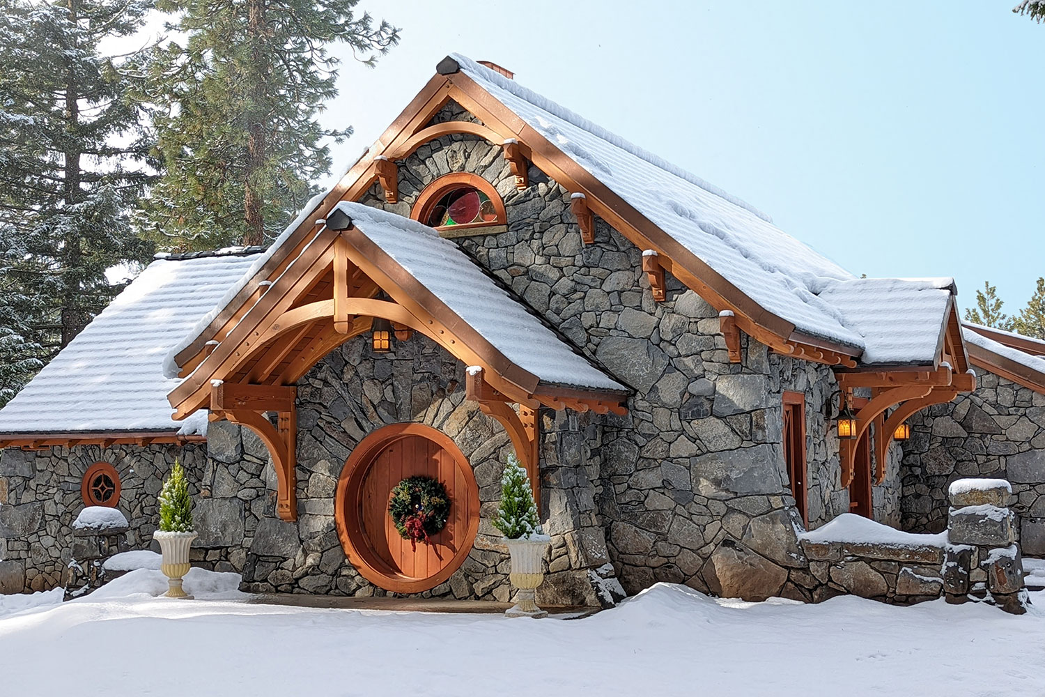 Hobbit House Mosier Oregon
