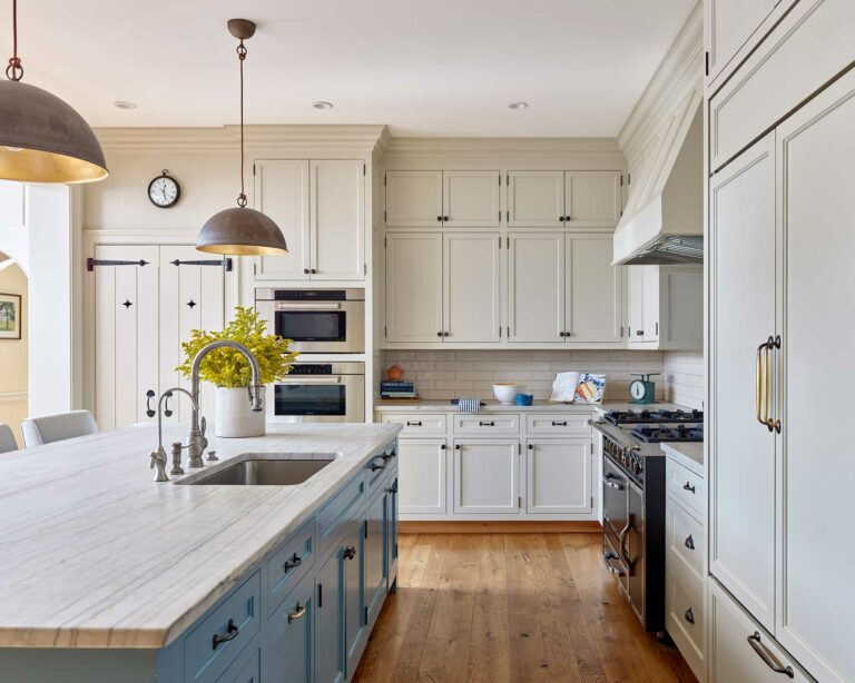 Chester County farmhouse kitchen with island