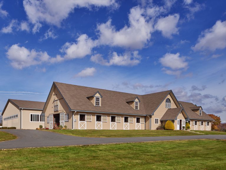 exterior of Dreamweaver Equine Center