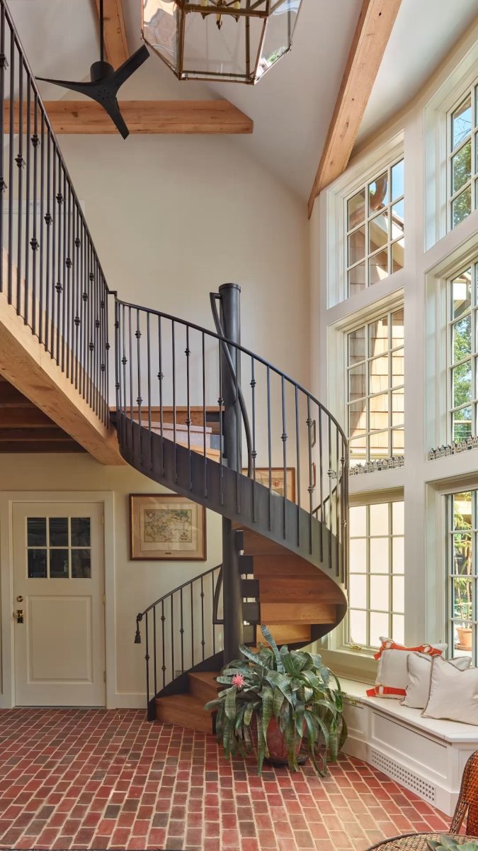 Inspired by a stair the client saw abroad, the showcase custom-designed helical
